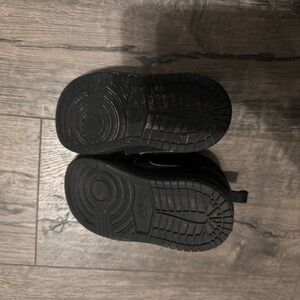 Toddler Nike Jordans 7c